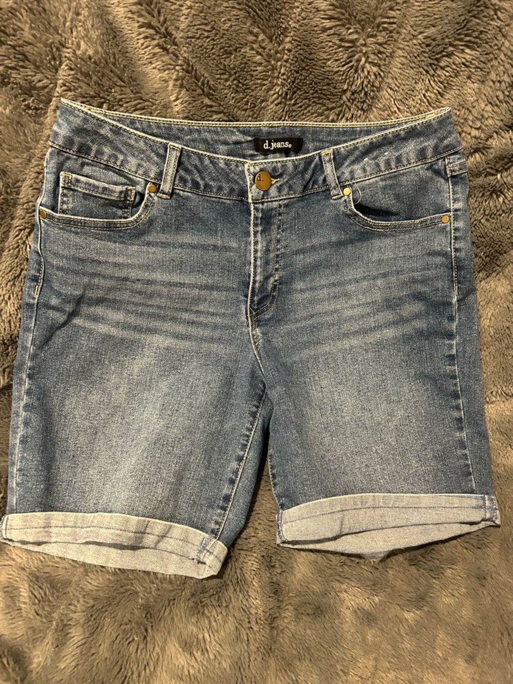 d. jeans Light Blue Denim Roll-Cuff Bermuda Shorts